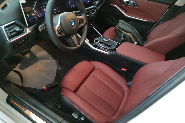 Used BMW i3 2022 eDrive 35 L
