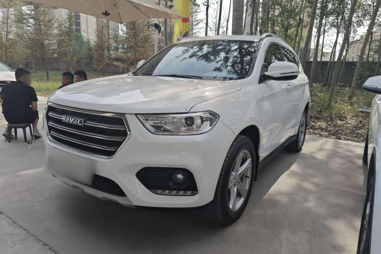 Used Haval H2 2018 1.5T Dual-Clutch Two-Wheel Drive Fashion Model China VI Standard
