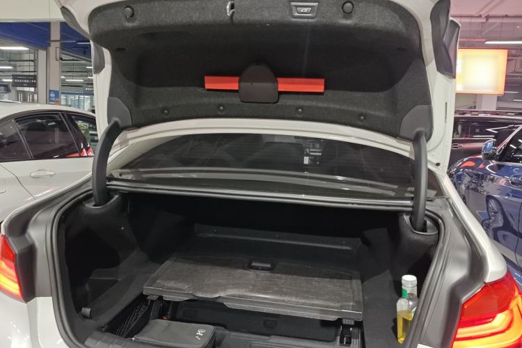 Used BMW 5 Series New Energy 2020 Mileage Upgrade Version 530Le Luxury Package