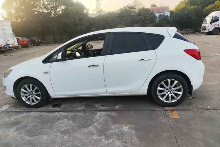 Used Buick GT 2014 XT 1.6L Automatic Fashion Edition
