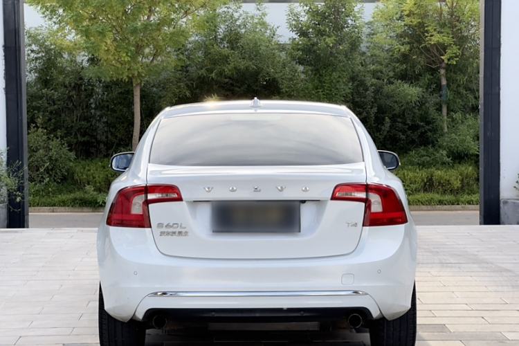 Used Volvo S60 2016 S60L T4 Zhiyuan Edition
