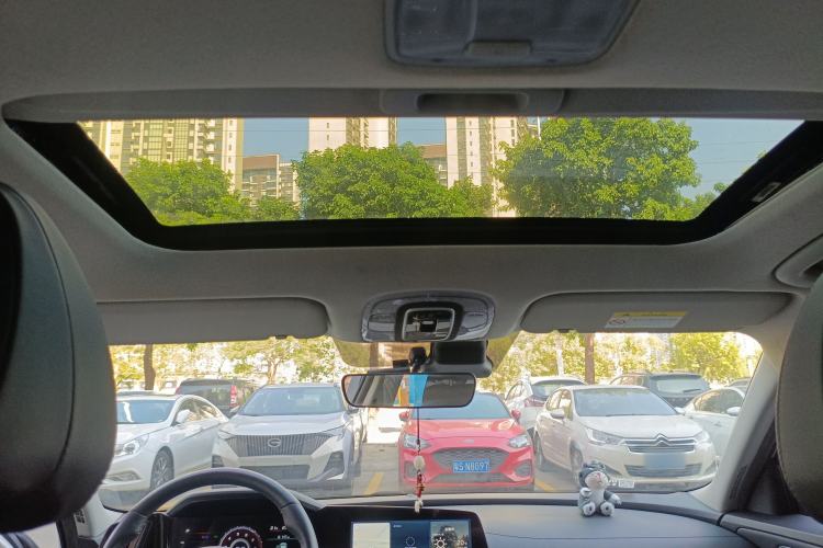 Used Hyundai Elantra 2022 1.5L CVT LUX Prestige Edition
