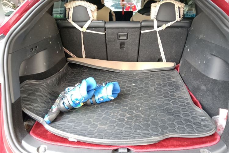 Used Tesla Model Y 2022 Long-Range All-Wheel-Drive Version