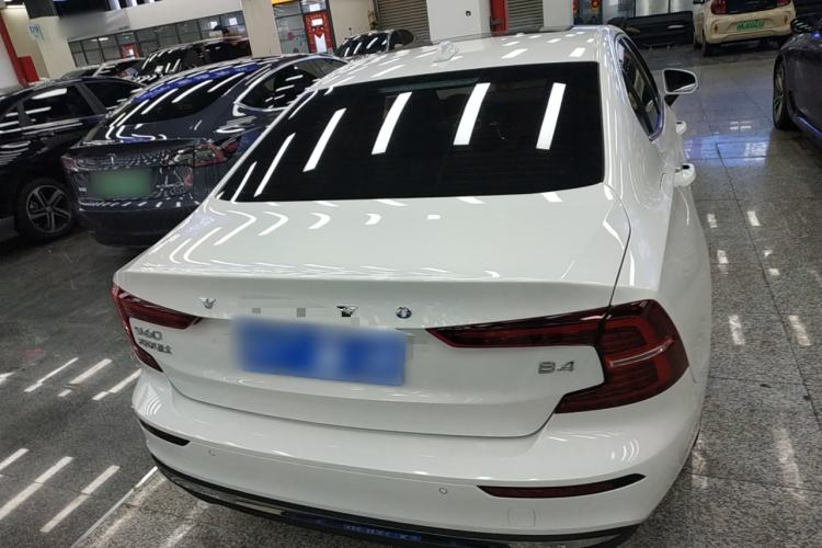 Used Volvo S60 2024 B4 Zhiyi Luxury Edition
