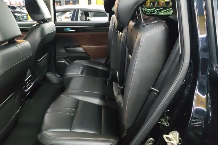 Used GAC Trumpchi GS8 2017 320T Two-Wheel Drive Luxury Smart Connectivity Version (7 Seats)
