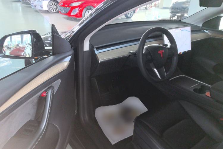 Used Tesla Model Y 2021 Long-Range All-Wheel-Drive Version 3D7