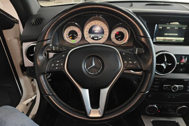 Used Mercedes-Benz GLK-Class 2013 Facelift GLK 300 4MATIC Fashion Edition
