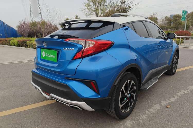 Used Toyota IZOA 2018 2.0L Yichi Version China VI Standard
