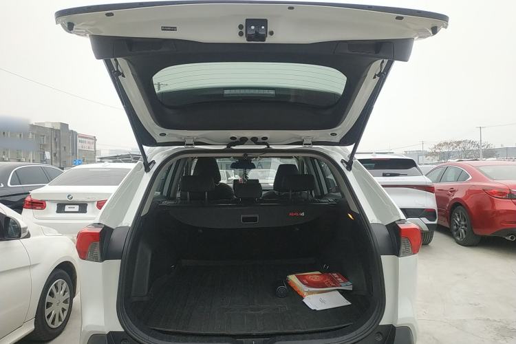 Used Toyota RAV4 2020 2.0L CVT 4x4 Trend Edition
