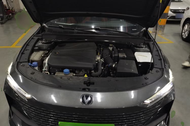 Used Changan UNI-V 2023 1.5T Sport Edition
