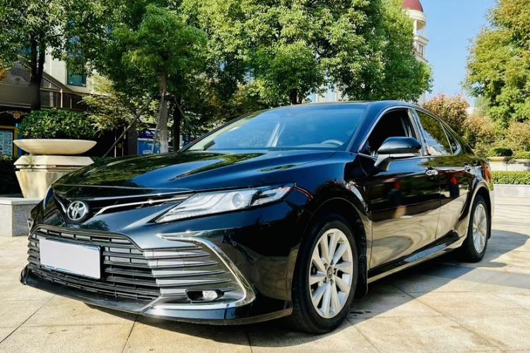 Used Toyota Camry 2021 2.0G Luxury Edition
