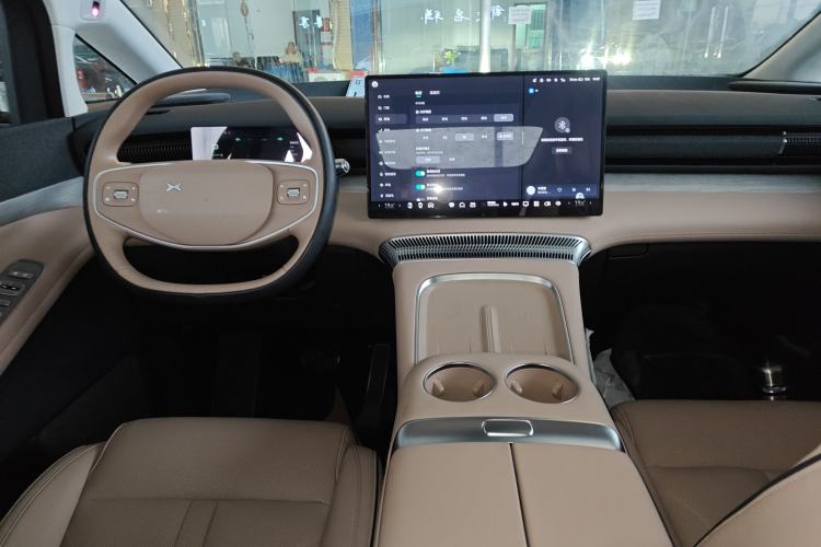 Used XPeng X9 2024 702 Ultra-Long Range Pro
