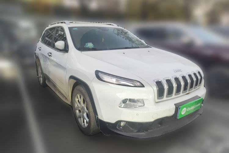 Used  Cherokee 2016 2.4L Leading Edition