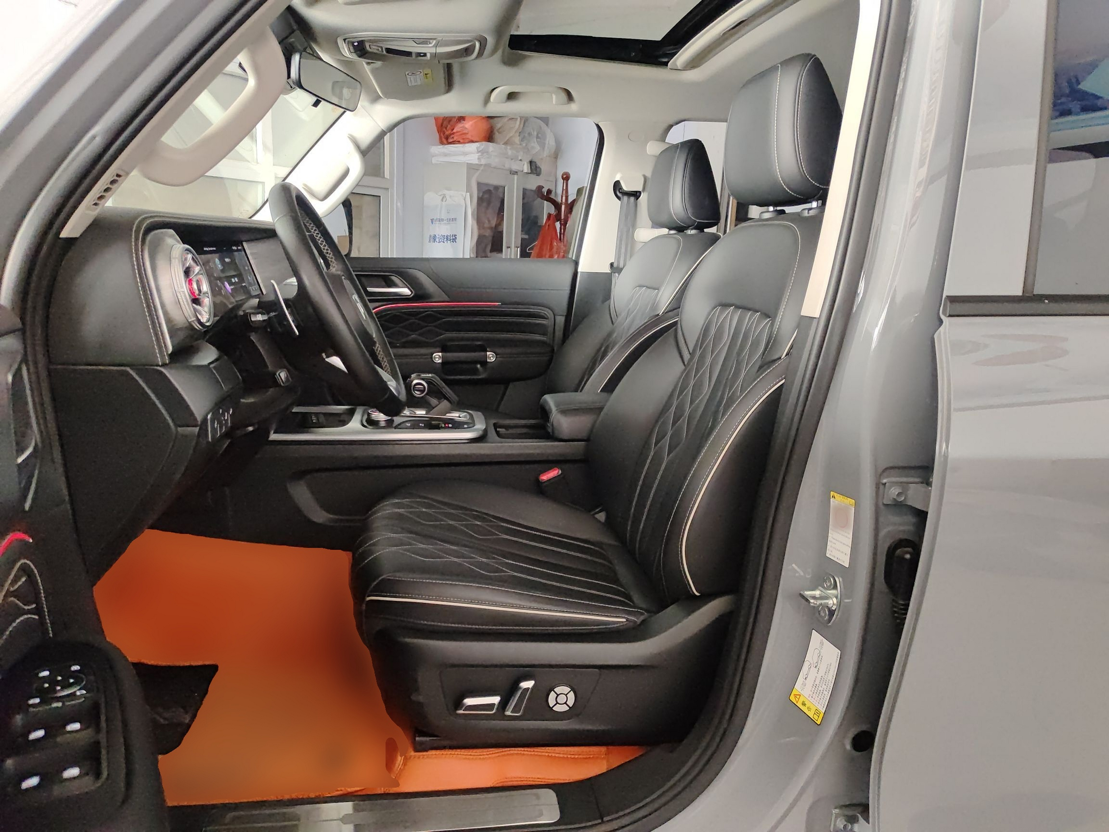 المقاعد الأمامية داخل السيارة