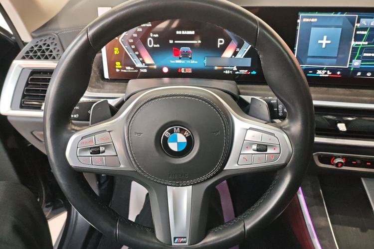 Used BMW X5 2023 xDrive 30Li Luxury M Sport Package
