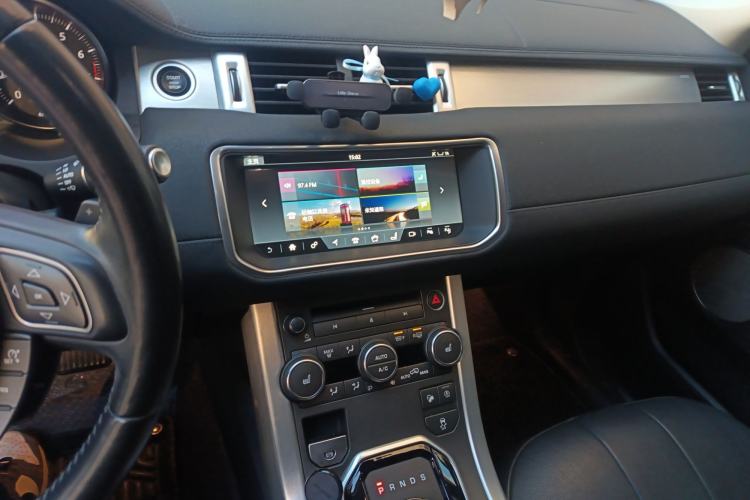 Used Land Rover Range Rover Evoque 2018 240 PS SE Smart Brilliance Edition