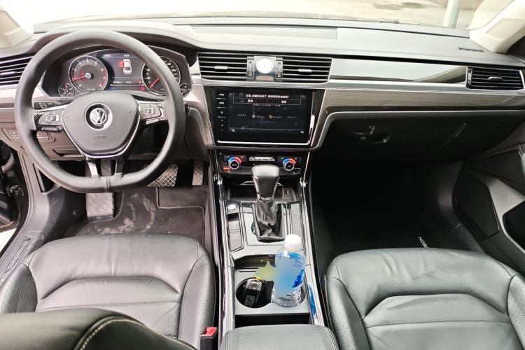 Used Volkswagen Phideon 2019 380TSI Two-Wheel Drive Business Edition China VI Standard