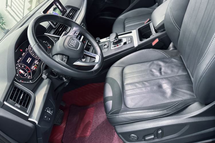 Used Audi Q5L 2020 Updated 40 TFSI Prestige Fashion Edition
