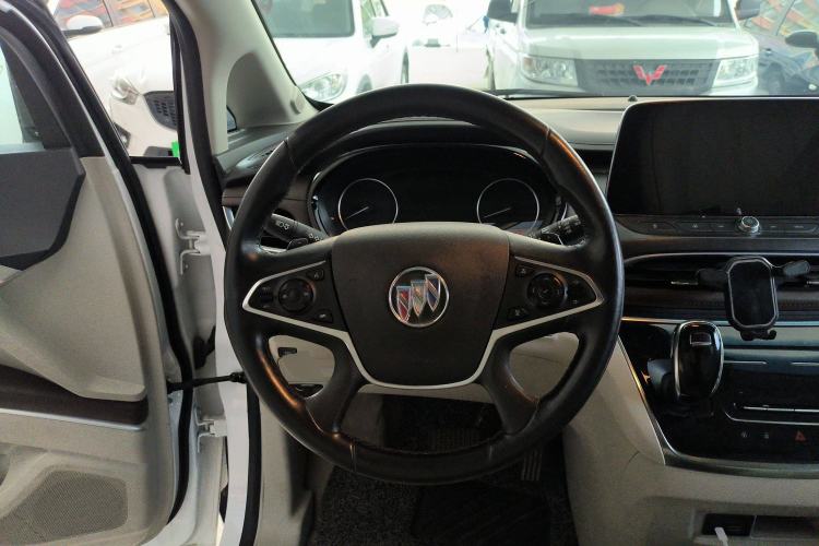 Used Buick GL8 2021 Land Cruiser Executive Class 652T Luxury Model
