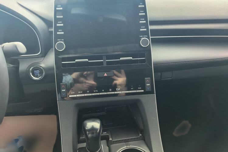 Used Toyota Avalon 2019 2.0L Luxury Edition China VI Standard