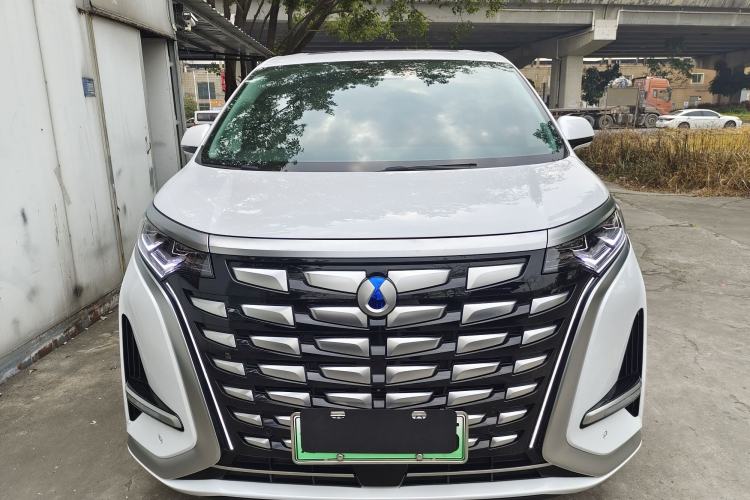 Used Denza D9 2024 DM-i 1050 Luxury Model