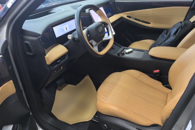 Used  L7 2023 1.5T 115 km Starship
