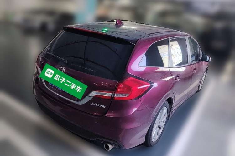 Used Honda Jade 2017 1.8L automatic Comfort version 5 seats
