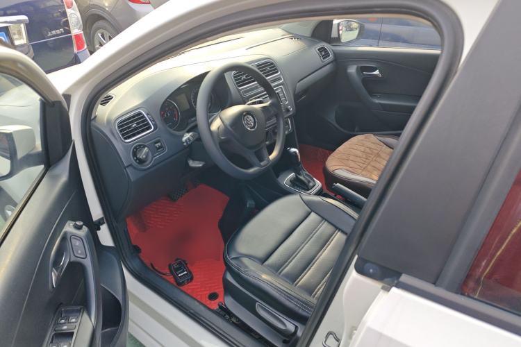 Used Volkswagen Polo 2014 1.6L Automatic Comfort Edition