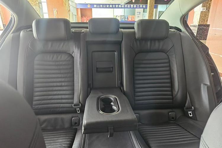 Used Volkswagen Magotan 2019 330TSI DSG Leading Model China VI Standard
