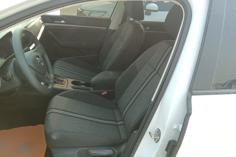 Used Volkswagen Lavida 2019 1.5L Automatic Fashion Edition China VI
