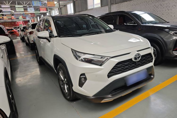 Used Toyota RAV4 2023 2.0L CVT Two-Wheel Drive Fashion Plus Edition
