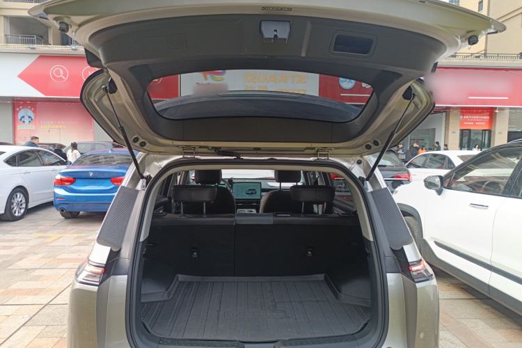 Used AION Y 2023 Plus 510 Smart Edition