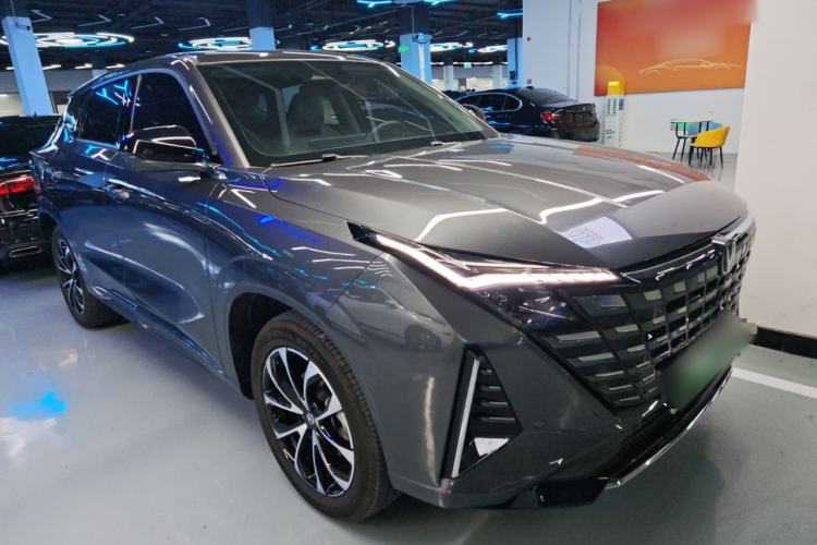 Used Changan UNI-Z New Energy 2024 Blue Whale Smart Electric iDD 125km Beyond Edition
