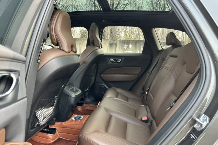 Used Volvo XC60 2021 T5 4x4 Smart Luxury Edition
