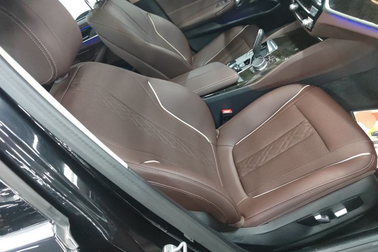 Used BMW 5 Series 2022 Second Facelift 525Li Luxury Package
