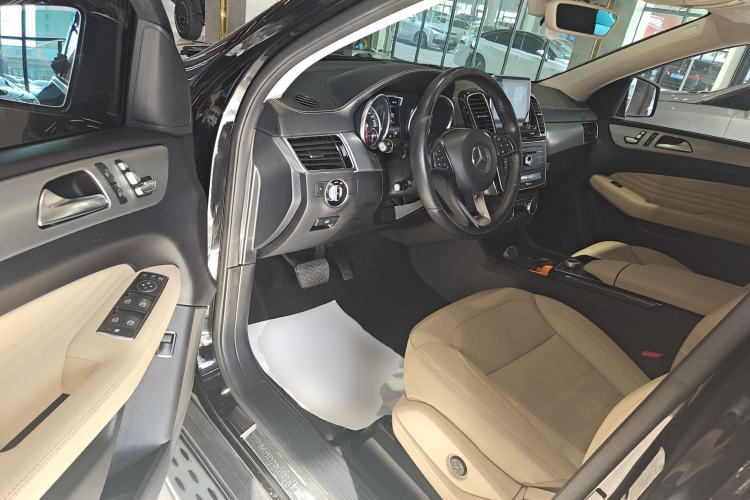 Used Mercedes-Benz GLE Coupe 2015 GLE 320 4MATIC Coupe SUV
