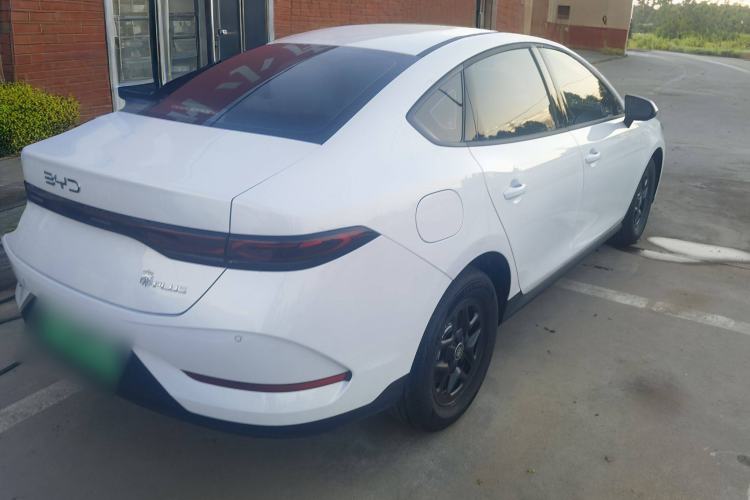 Used BYD Qin PLUS 2025 DM-i Smart Drive 55KM Leading Model
