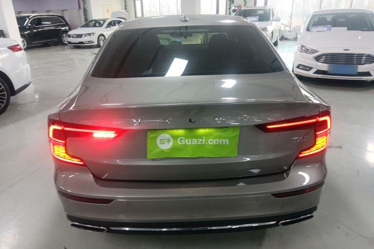 Used Volvo S60 2020 T4 Zhiyi Luxury Edition