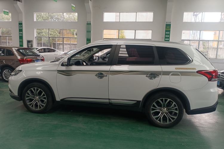 Used Mitsubishi Outlander 2018 2.4L 4x4 Elite Edition 5 Seats
