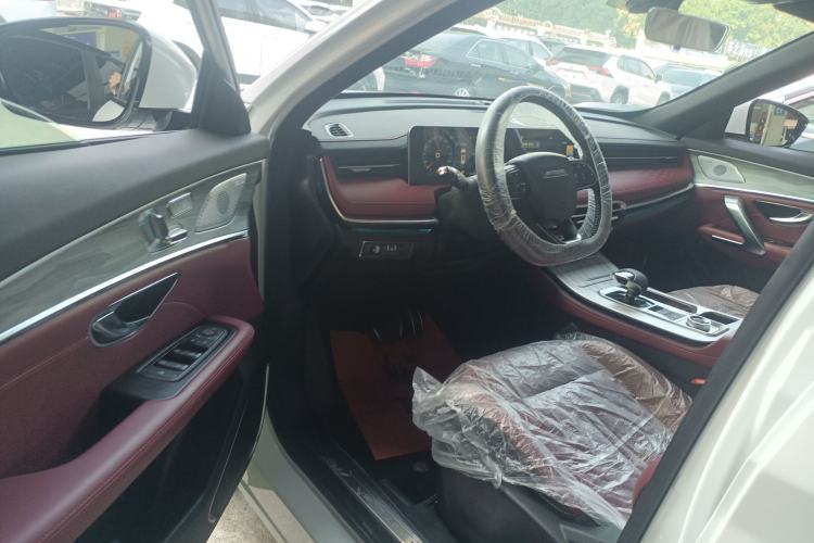 Used JETOUR X70 PLUS 2023 1.5T DCT Brave PLUS 5-Seater
