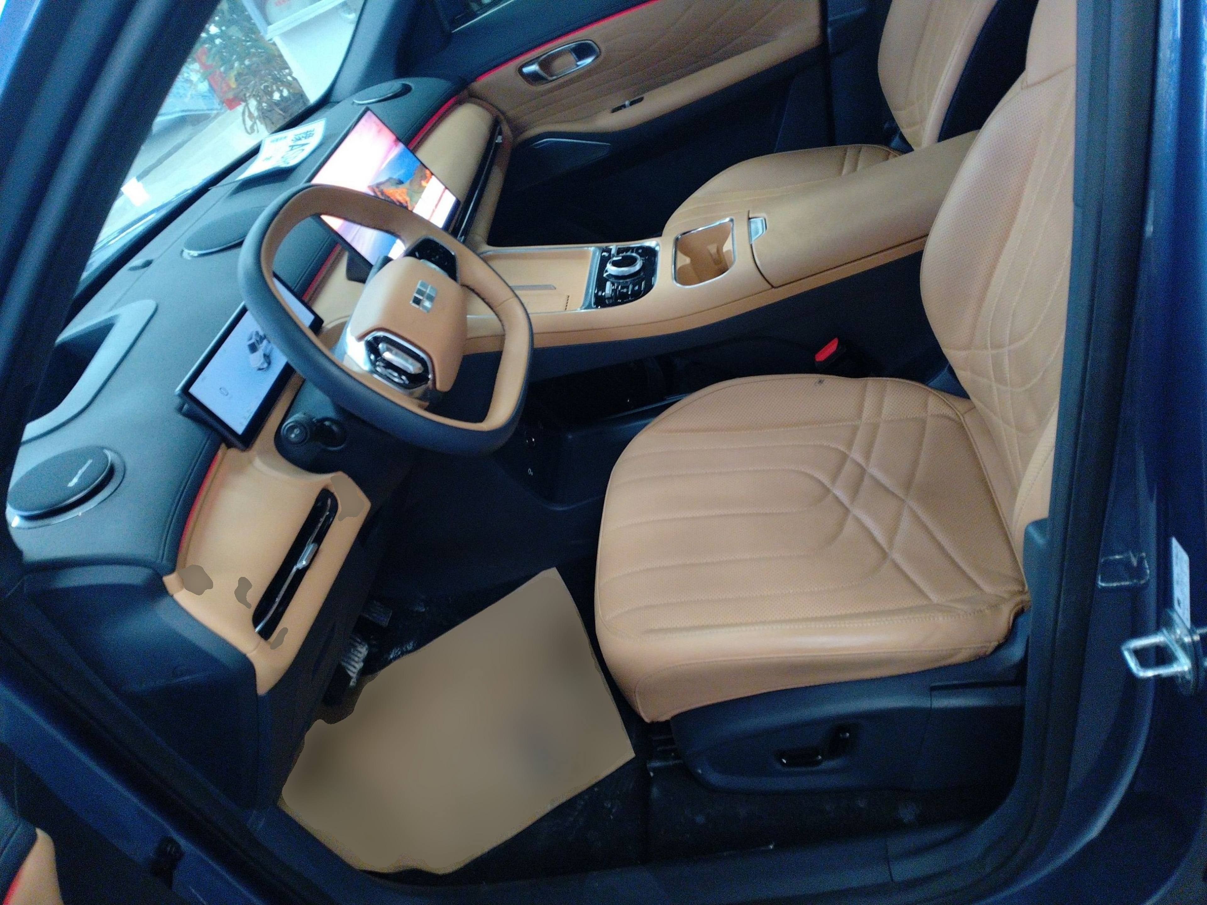 المقاعد الأمامية داخل السيارة