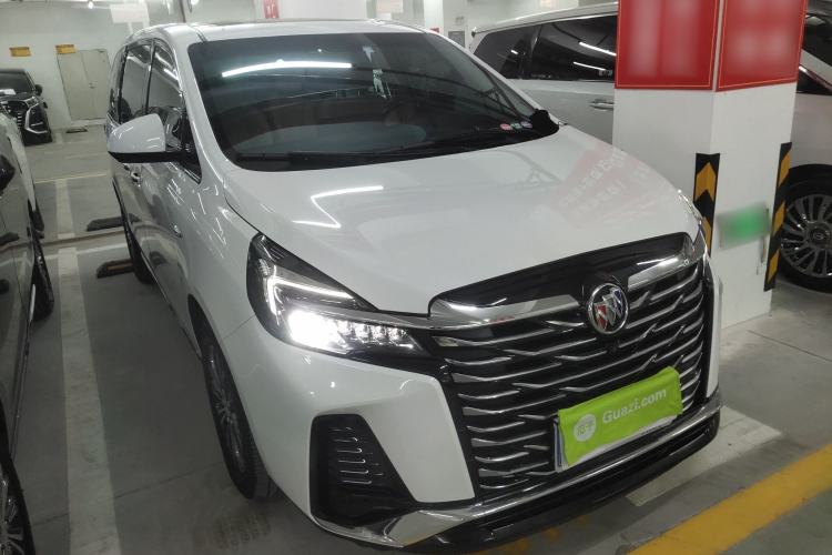 Used Buick GL8 2023 Facelifted Land Cruiser Executive Luxury Version
