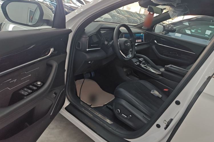 Used Geely Auto Monjaro L 2024 2.0TD High-Power Automatic Two-Wheel Drive Skyline Edition