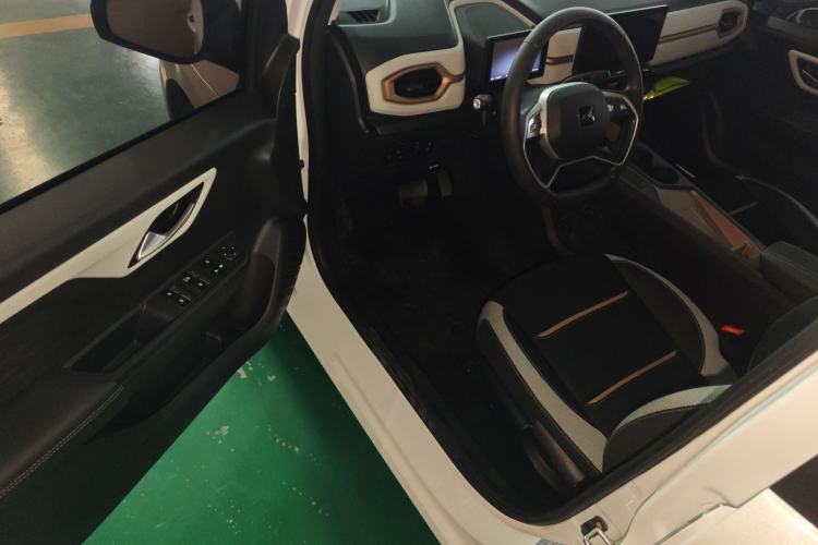 Used JAC Yiwei E10X 2024 Charming Edition 301km Lite