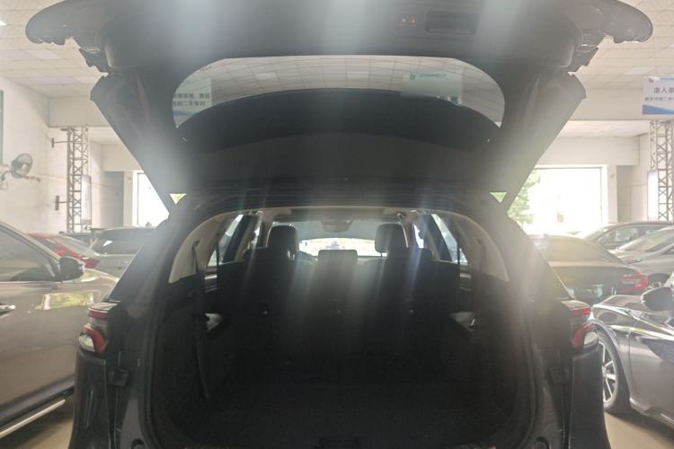 Used BYD Tang 2019 2.0T Automatic SmartConnect Luxury 7-Seater China VI Standard