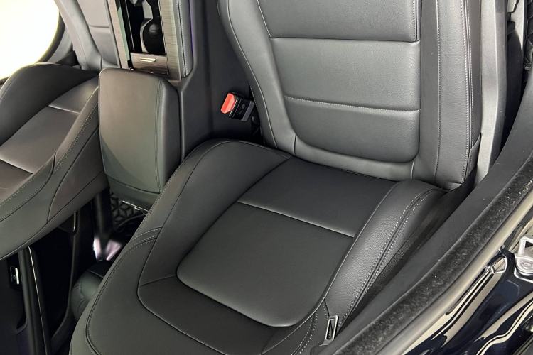 Used Jaguar XFL 2022 XFL 2.0T P200 Two-Wheel-Drive Elite Luxury Edition
