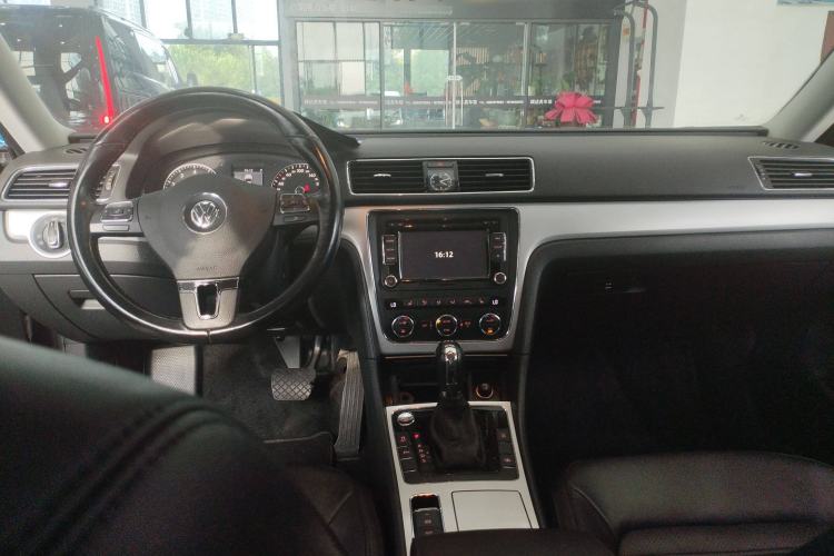 Used Volkswagen Passat 2015 1.8TSI DSG Prestige Edition
