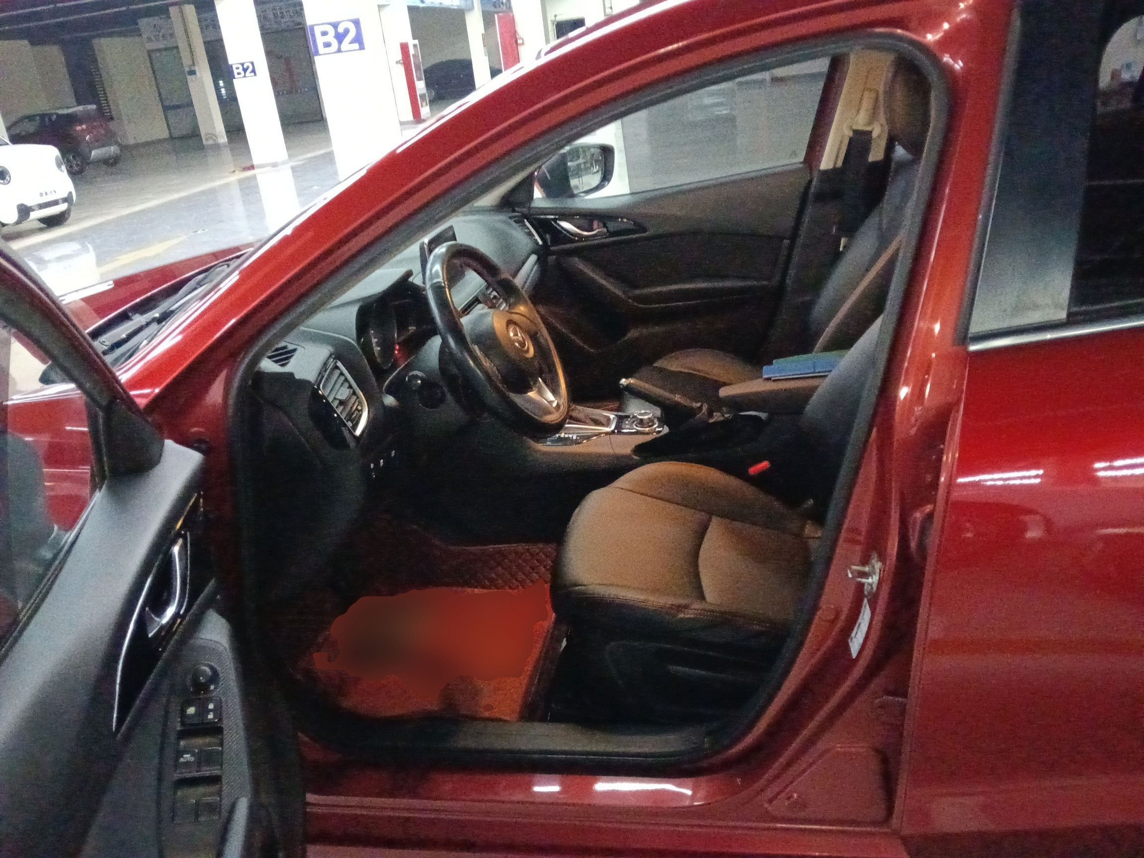 Переднее сиденье в автомобиле