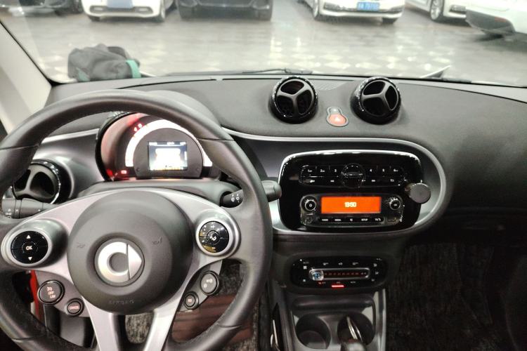 Used  fortwo 2015 1.0L 52 kW Hardtop Passion Edition