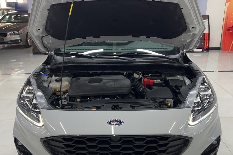 Used Ford Escape 2024 EcoBoost 245 Four-Wheel Drive ST-Line Pro Trim
